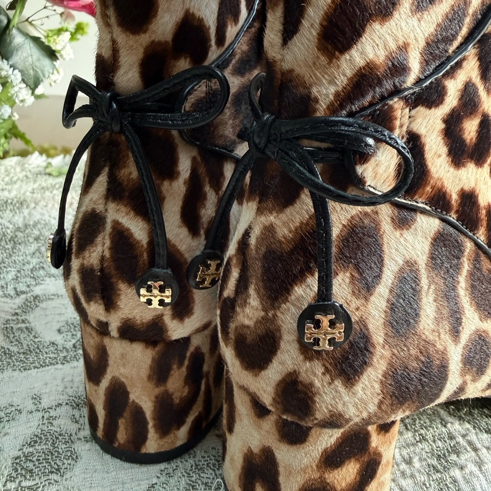 Tory Burch Leopard-Print Ankle Boots with Gold Logo Charms Size 5 1/2 Like New